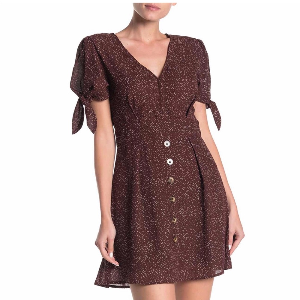 ✨NWT✨Blu Pepper Micro Dot Dress with Tie Cuffs